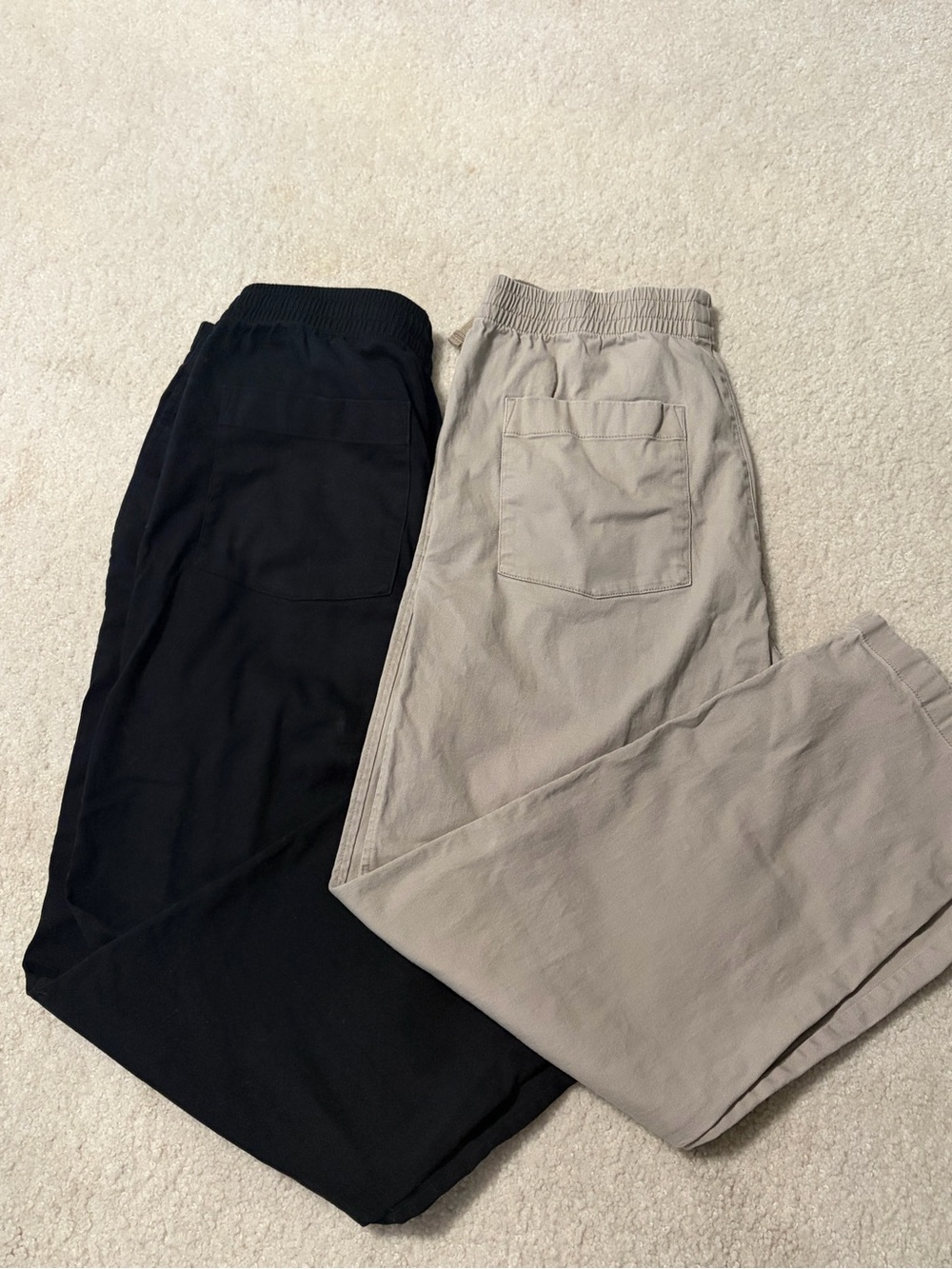 UNIQLO Stretch Easy Ankle Pants - Black and Beige